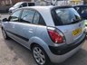 USED 2008 58 KIA RIO 1.6 SPORT 5d 111 BHP PRIVACY GLASS, CLIMATE CONTROL, AIR CON, ELECTRIC SUNROOF, ALLOY WHEELS, REMOTE CENTRAL LOCKING, CD/RADIO/AUX, FRONT FOG LIGHTS, ELECTRIC WINDOWS AND MIRRORS AND 2 KEYS