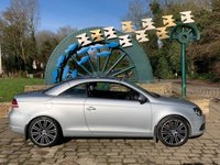 USED 2012 12 VOLKSWAGEN EOS 1.4 SPORT TSI 2d 158 BHP VERY RARE FIND - 2012 VW EOS SPORT TSi HARD-TOP CONVERTIBLE - FULL HEATED BLACK LEATHER - 18 INCH UPGRADE ALLOYS - 1 OWNER FROM BRAND NEW - 31,135 MILES ONLY - ELEC GLASS ROOF