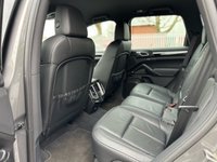 USED 2012 12 PORSCHE CAYENNE 3.0 D V6 TIPTRONIC 5d 245 BHP 