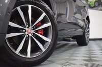 USED 2019 19 JAGUAR F-PACE 3.0 S AWD 5d 296 BHP PAN ROOF / MERIDIAN / 1 OWNER