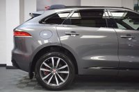 USED 2019 19 JAGUAR F-PACE 3.0 S AWD 5d 296 BHP PAN ROOF / MERIDIAN / 1 OWNER