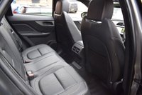 USED 2019 19 JAGUAR F-PACE 3.0 S AWD 5d 296 BHP PAN ROOF / MERIDIAN / 1 OWNER