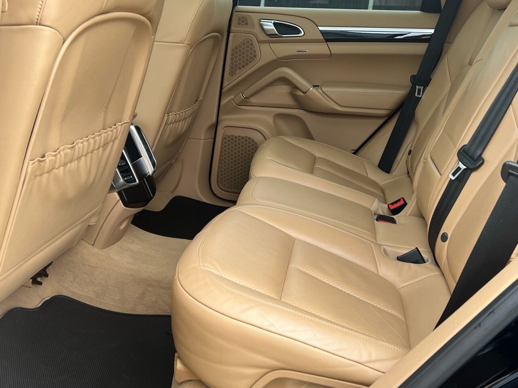 2012 Porsche Cayenne 3.0 D V6 Tiptronic 5D 245 BHP