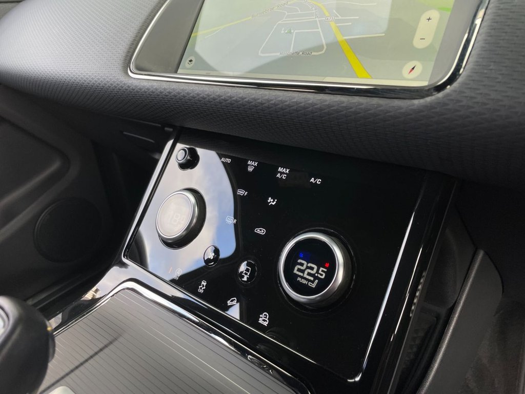 USED 2019 19 LAND ROVER RANGE ROVER EVOQUE 2.0 D180 R-DYNAMIC S SUV 5dr DIESEL AUTO 4WD EURO 6 (S/S) (180 PS) ESTATE