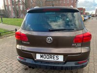 USED 2011 X VOLKSWAGEN TIGUAN 2.0 TDI ESCAPE BLUEMOTION TECHNOLOGY 4MOTION  ....Satnav.....Heated Leather