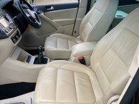USED 2011 X VOLKSWAGEN TIGUAN 2.0 TDI ESCAPE BLUEMOTION TECHNOLOGY 4MOTION  ....Satnav.....Heated Leather