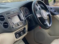 USED 2011 X VOLKSWAGEN TIGUAN 2.0 TDI ESCAPE BLUEMOTION TECHNOLOGY 4MOTION  ....Satnav.....Heated Leather