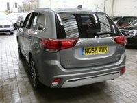 USED 2019 68 MITSUBISHI OUTLANDER 2.0 4 5d 148 BHP 7 SEATS APP BASED NAV FULL LEATHER INTERIOR PARKING SENSORS MITSUBISHI WARRANTY TILL FEB 2024