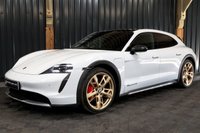 USED 2021 71 PORSCHE TAYCAN 4S CROSS TURISMO 5d 563 BHP VAT QUALIFYING CAR!! OVER &pound;15K OF OPTIONAL EXTRAS, PAN ROOF, 18 WAY LEATHER SEATS - HEATED SEATS - HEATED STEERING - PERFORMANCE PLUS - 21 INCH CROSS TURISMO ALLOY WHEELS