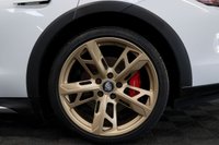 USED 2021 71 PORSCHE TAYCAN 4S CROSS TURISMO 5d 563 BHP VAT QUALIFYING CAR!! OVER &pound;15K OF OPTIONAL EXTRAS, PAN ROOF, 18 WAY LEATHER SEATS - HEATED SEATS - HEATED STEERING - PERFORMANCE PLUS - 21 INCH CROSS TURISMO ALLOY WHEELS