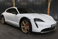 USED 2021 71 PORSCHE TAYCAN 4S CROSS TURISMO 5d 563 BHP VAT QUALIFYING CAR!! OVER &pound;15K OF OPTIONAL EXTRAS, PAN ROOF, 18 WAY LEATHER SEATS - HEATED SEATS - HEATED STEERING - PERFORMANCE PLUS - 21 INCH CROSS TURISMO ALLOY WHEELS