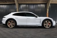 USED 2021 71 PORSCHE TAYCAN 4S CROSS TURISMO 5d 563 BHP VAT QUALIFYING CAR!! OVER &pound;15K OF OPTIONAL EXTRAS, PAN ROOF, 18 WAY LEATHER SEATS - HEATED SEATS - HEATED STEERING - PERFORMANCE PLUS - 21 INCH CROSS TURISMO ALLOY WHEELS