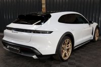USED 2021 71 PORSCHE TAYCAN 4S CROSS TURISMO 5d 563 BHP VAT QUALIFYING CAR!! OVER &pound;15K OF OPTIONAL EXTRAS, PAN ROOF, 18 WAY LEATHER SEATS - HEATED SEATS - HEATED STEERING - PERFORMANCE PLUS - 21 INCH CROSS TURISMO ALLOY WHEELS