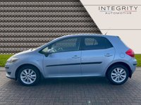 USED 2007 07 TOYOTA AURIS 1.6 T SPIRIT VVT-I MM 5d 122 BHP FULL SERVICE HISTORY 14 STAMPS