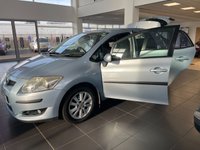 USED 2007 07 TOYOTA AURIS 1.6 T SPIRIT VVT-I MM 5d 122 BHP FULL SERVICE HISTORY 14 STAMPS