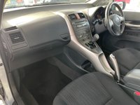USED 2007 07 TOYOTA AURIS 1.6 T SPIRIT VVT-I MM 5d 122 BHP FULL SERVICE HISTORY 14 STAMPS