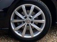 USED 2017 17 VOLKSWAGEN GOLF 2.0 GT TDI BLUEMOTION TECHNOLOGY DSG 5d 148 BHP 