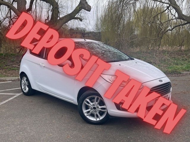 2014 64 FORD FIESTA 1.2 ZETEC 3d 81 BHP 3 SERVICES ALL INDEPENDANT, 2023 NEW FRONT DISCS AND PADS, BRAKE FLUID CHANGE, SERVICE AND NEW AUX BELT - 2022 FULL SERVICE, OIL, OIL FILTER, AIR FILTER, POLLEN FILTER, OFFSIDE FRONT LOWER ARM.