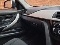 USED 2015 65 BMW 3 SERIES 2.0 318D SE TOURING 5d 148 BHP 