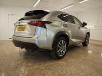 USED 2016 16 LEXUS NX 2.5 300H LUXURY 5d 153 BHP WITH STUNNING PANORAMIC ROOF, FABULOUS SERVICE HISTORY