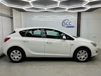 USED 2012 12 VAUXHALL ASTRA  1.4 16v Exclusiv Hatchback 5dr Petrol Manual Euro 5 (100 ps) Cruise Control, Bluetooth, A/C
