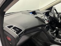 USED 2015 15 FORD KUGA 2.0 TITANIUM 4x4 TDCI 5d 160 BHP Striking Frozen white, part leather, appearance pack, convenience pack, 18" alloy wheels , serviced annually within the FORD Dealer network
