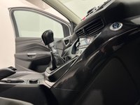 USED 2015 15 FORD KUGA 2.0 TITANIUM 4x4 TDCI 5d 160 BHP Striking Frozen white, part leather, appearance pack, convenience pack, 18" alloy wheels , serviced annually within the FORD Dealer network