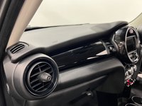 USED 2017 67 MINI HATCH COOPER 1.5 COOPER 5d 134 BHP Striking midnighrt black , John Cooper body styling , 17" high gloss alloy wheels