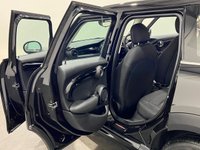USED 2017 67 MINI HATCH COOPER 1.5 COOPER 5d 134 BHP Striking midnighrt black , John Cooper body styling , 17" high gloss alloy wheels