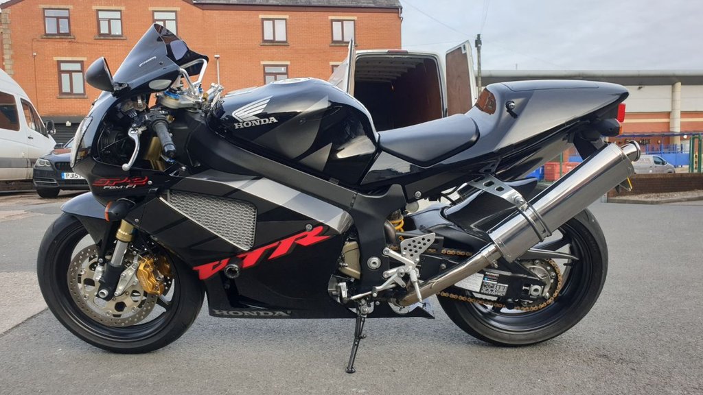 Honda vtr 1000s