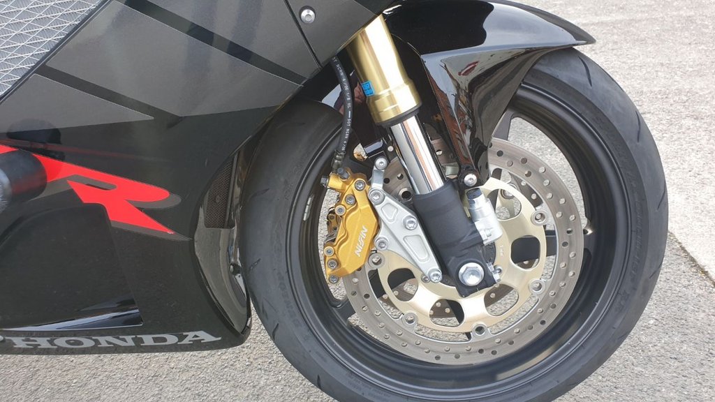 Honda vtr 1000s