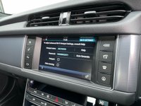 USED 2017 17 JAGUAR XF 2.0 D R-SPORT AWD 4d 177 BHP 