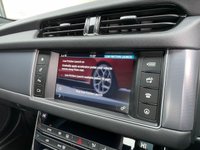 USED 2017 17 JAGUAR XF 2.0 D R-SPORT AWD 4d 177 BHP 