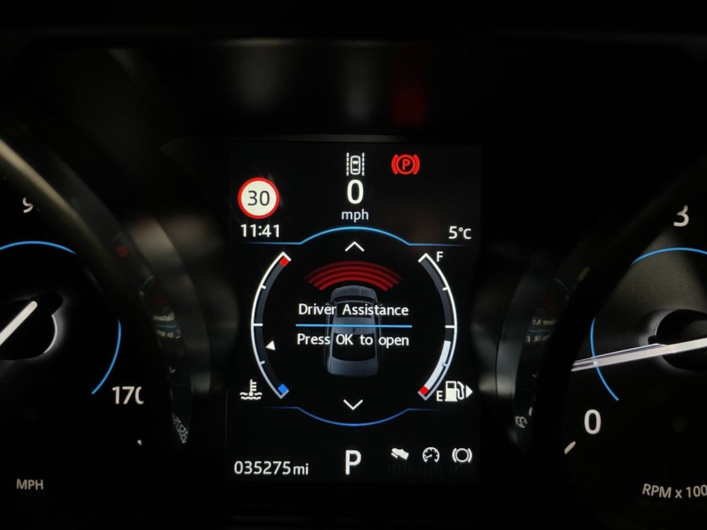 USED 2017 17 JAGUAR XF 2.0 D R-SPORT AWD 4d 177 BHP 