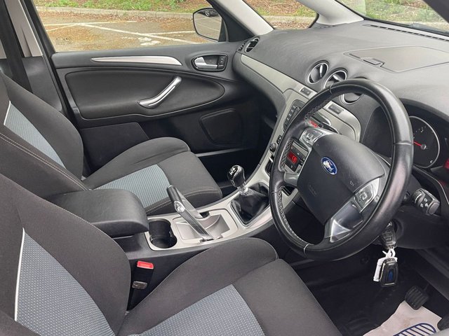 View our FORD S-MAX
