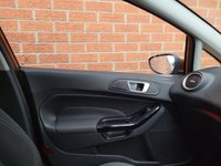 USED 2013 13 FORD FIESTA 1.6 TITANIUM 5d 104 BHP 9 SERVICE STAMPS