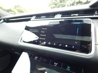 USED 2017 67 LAND ROVER RANGE ROVER VELAR 2.0 R-DYNAMIC HSE 5d 238 BHP SATNAV-BLACK PACK-HTD MASSAGING