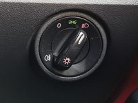 USED 2015 15 VOLKSWAGEN UP 1.0 MOVE UP 5d 59 BHP BLUETOOTH +  SAT NAV +  CLIMATE CONTROL +  AUX CONNECTION +  TRACTION CONTROL ++