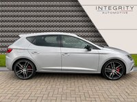 USED 2017 67 SEAT LEON 2.0 TSI CUPRA 300 DSG 5d 297 BHP APPLE CAR PLAY - ANDROID AUTO - HEATED SEATS - ADAPTIVE CRUISE CONTROL - HIGH LEVEL NAVIGATION SYSTEM - ALCANTARA SEATS - RAM AIR INDUCTION KIT FITTED