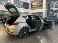 USED 2017 67 SEAT LEON 2.0 TSI CUPRA 300 DSG 5d 297 BHP APPLE CAR PLAY - ANDROID AUTO - HEATED SEATS - ADAPTIVE CRUISE CONTROL - HIGH LEVEL NAVIGATION SYSTEM - ALCANTARA SEATS - RAM AIR INDUCTION KIT FITTED