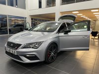 USED 2017 67 SEAT LEON 2.0 TSI CUPRA 300 DSG 5d 297 BHP APPLE CAR PLAY - ANDROID AUTO - HEATED SEATS - ADAPTIVE CRUISE CONTROL - HIGH LEVEL NAVIGATION SYSTEM - ALCANTARA SEATS - RAM AIR INDUCTION KIT FITTED