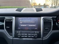 USED 2017 17 PORSCHE MACAN 3.0 D S PDK 5d 258 BHP 