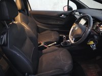 USED 2015 65 DS DS 3 1.2 PURETECH DSTYLE NAV S/S 3d 109 BHP SAT NAV - BLUETOOTH