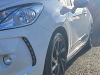 USED 2015 65 DS DS 3 1.2 PURETECH DSTYLE NAV S/S 3d 109 BHP SAT NAV - BLUETOOTH