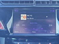 USED 2015 65 DS DS 3 1.2 PURETECH DSTYLE NAV S/S 3d 109 BHP SAT NAV - BLUETOOTH