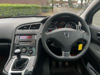 USED 2012 62 PEUGEOT 5008 1.6 HDI ALLURE 5d 115 BHP 