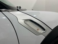 USED 2013 63 MINI COUNTRYMAN 2.0 COOPER D ALL4 5d 110 BHP Automatic 2.0 Cooper D ALL4, Generous specification, chili pack, media pack,  Striking light white ,