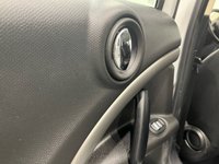USED 2013 63 MINI COUNTRYMAN 2.0 COOPER D ALL4 5d 110 BHP Automatic 2.0 Cooper D ALL4, Generous specification, chili pack, media pack,  Striking light white ,