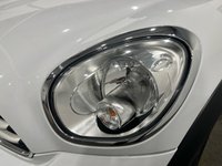 USED 2013 63 MINI COUNTRYMAN 2.0 COOPER D ALL4 5d 110 BHP Automatic 2.0 Cooper D ALL4, Generous specification, chili pack, media pack,  Striking light white ,