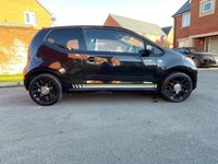 USED 2015 15 VOLKSWAGEN UP 1.0 STREET UP 3d 74 BHP RARE LIMITED EDITION
